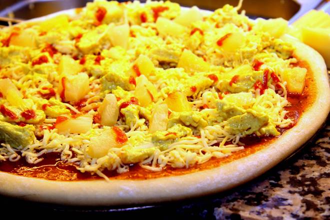 49. Pizza Curry Hähnchen